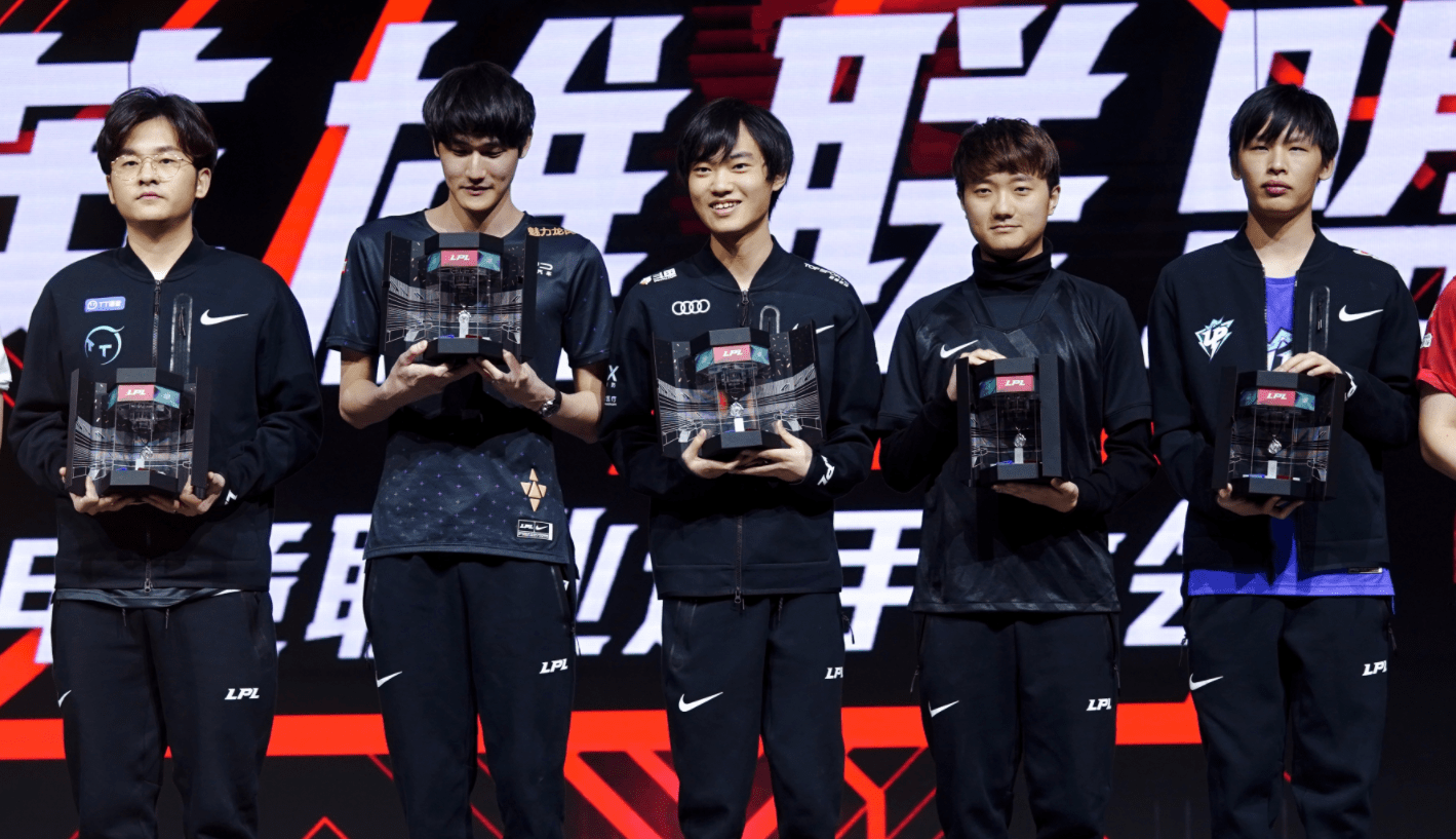 FNC力克C9，Uzi团战一打五焦点之战小组赛，技惊四座